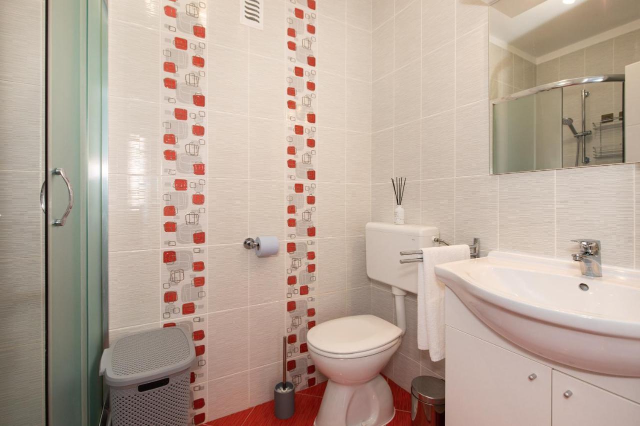 Apartment Marija Крк Екстер'єр фото