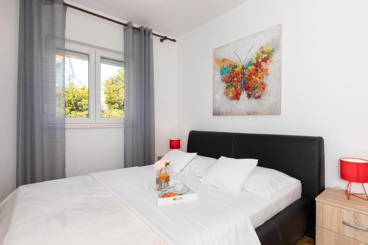 Apartment Marija Крк Екстер'єр фото